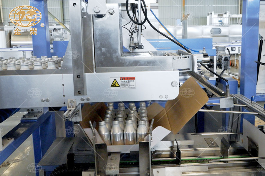 一片式紙箱成型裝箱機-1 一片式紙箱成型裝箱機-1