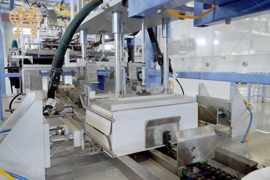 一片式紙箱成型裝箱機-2 一片式紙箱成型裝箱機-2